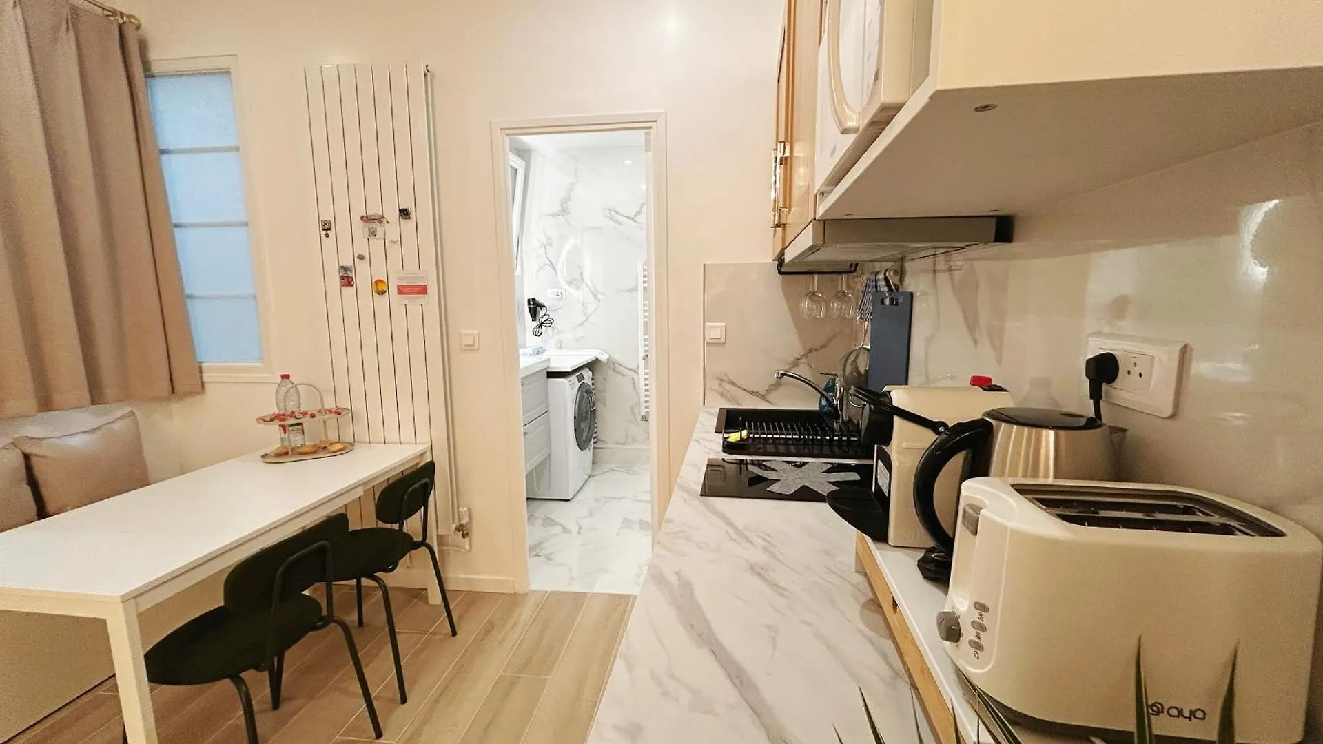 Cosy Louvre 홈스테이 파리